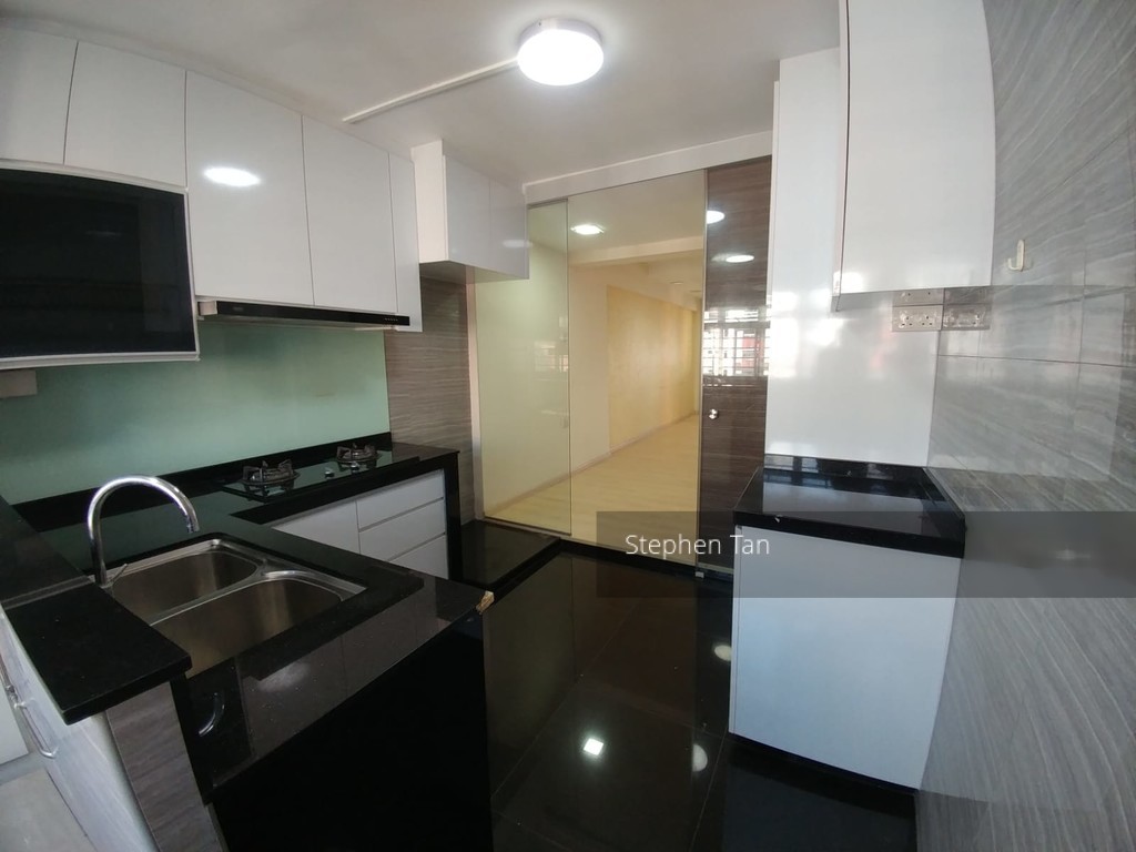 Jurong East Street 13 thumbnail photo